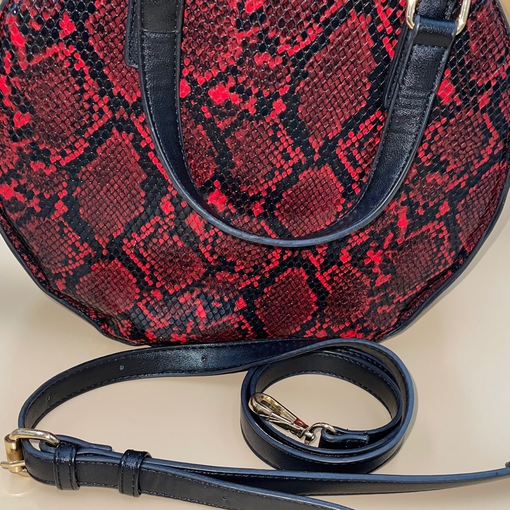 Kaari Blue Red and Black Snake-Print Mini Round Bag - Picture 7 of 8